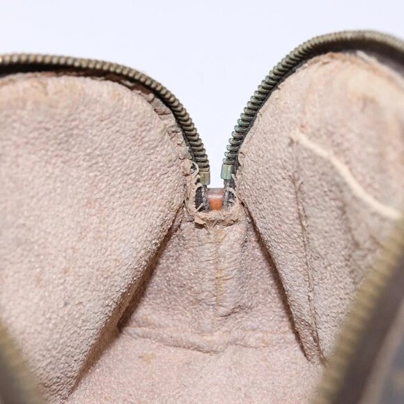 LOUIS VUITTON Monogram Pochette Cosmetic PM Pouch - Picture 13 of 15